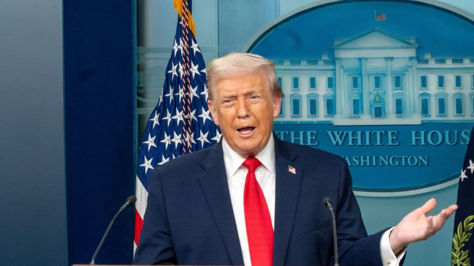 Hürmüz Boğazı İçin Şok Teklif: Trump, İran'ın Kritik Şartını Görüştü!