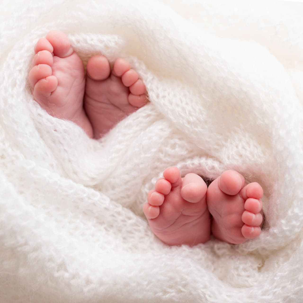 Büyüleyen Gizem: İkiz bebeklerin farklı babaları nasıl mümkün?