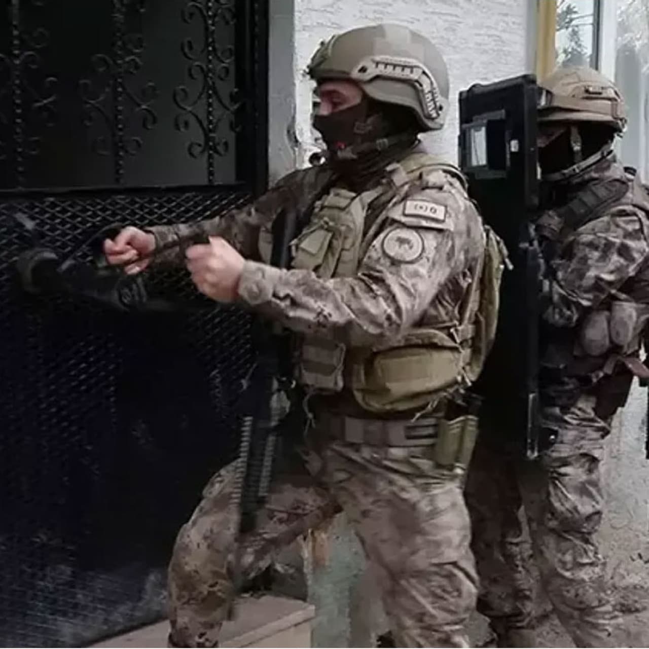 MİT'ten Nefes Kesen Operasyon: Türkiye Aleyhine Casusluk Yapan 7 Ajan Tutuklandı!