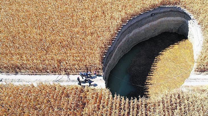 Şok Gelişme! Türkiye'nin Kalbinde Yer Kabuğu Damlıyor: Konya'daki Büyük Çöküntünün Nedeni Ortaya Çıktı