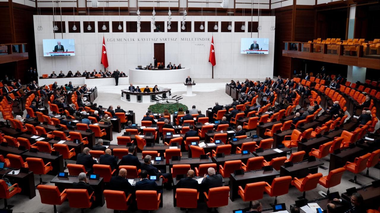 Kapsamlı Reform Paketi Yürürlükte: Sosyal Medyadan Kamu Personeline, Toplumsal Hayatı Yeniden Şekillendiren Düzenlemeler