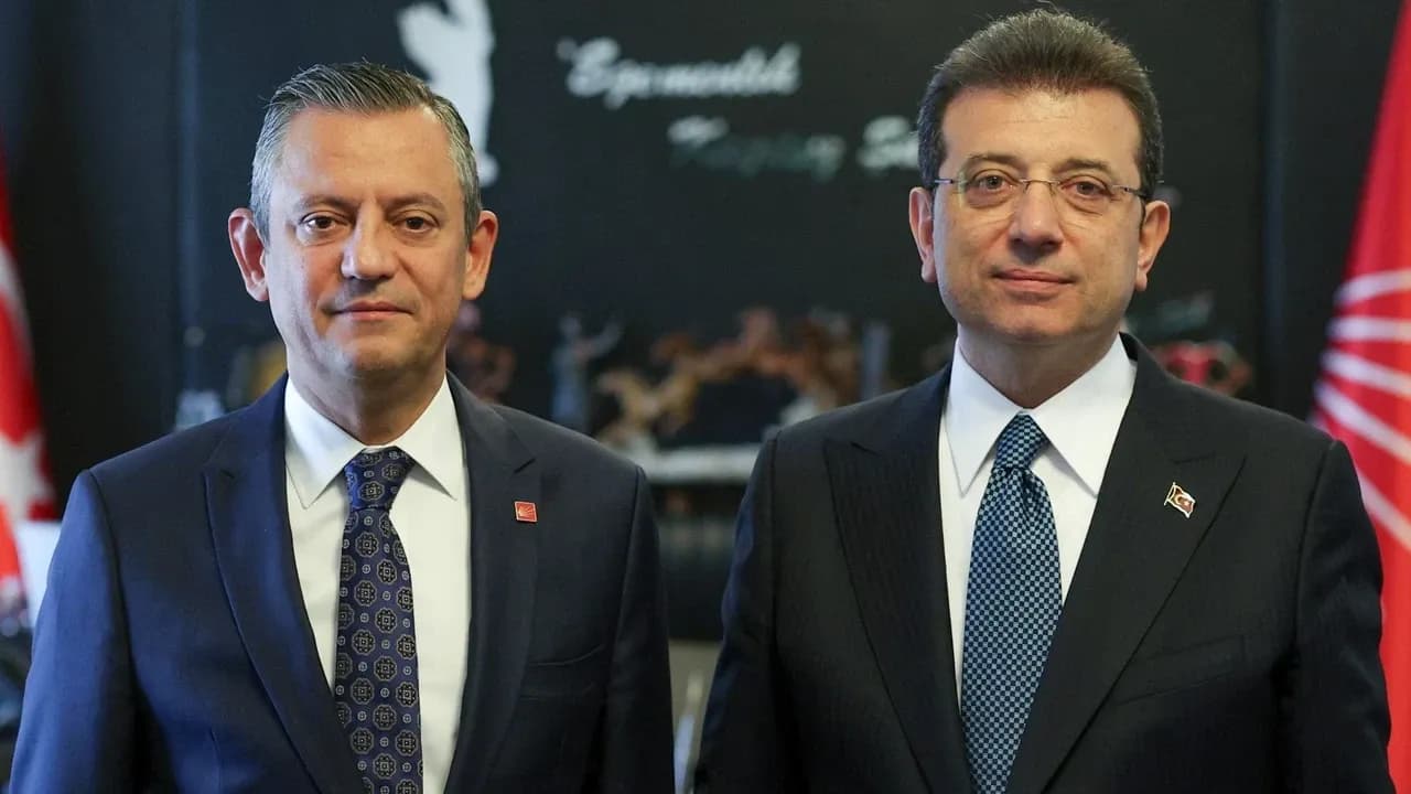 SON DAKİKA: İmamoğlu'ndan Özgür Özel'e Tam Destek! CHP'de Yeni Dönemin Şifreleri Çözülüyor