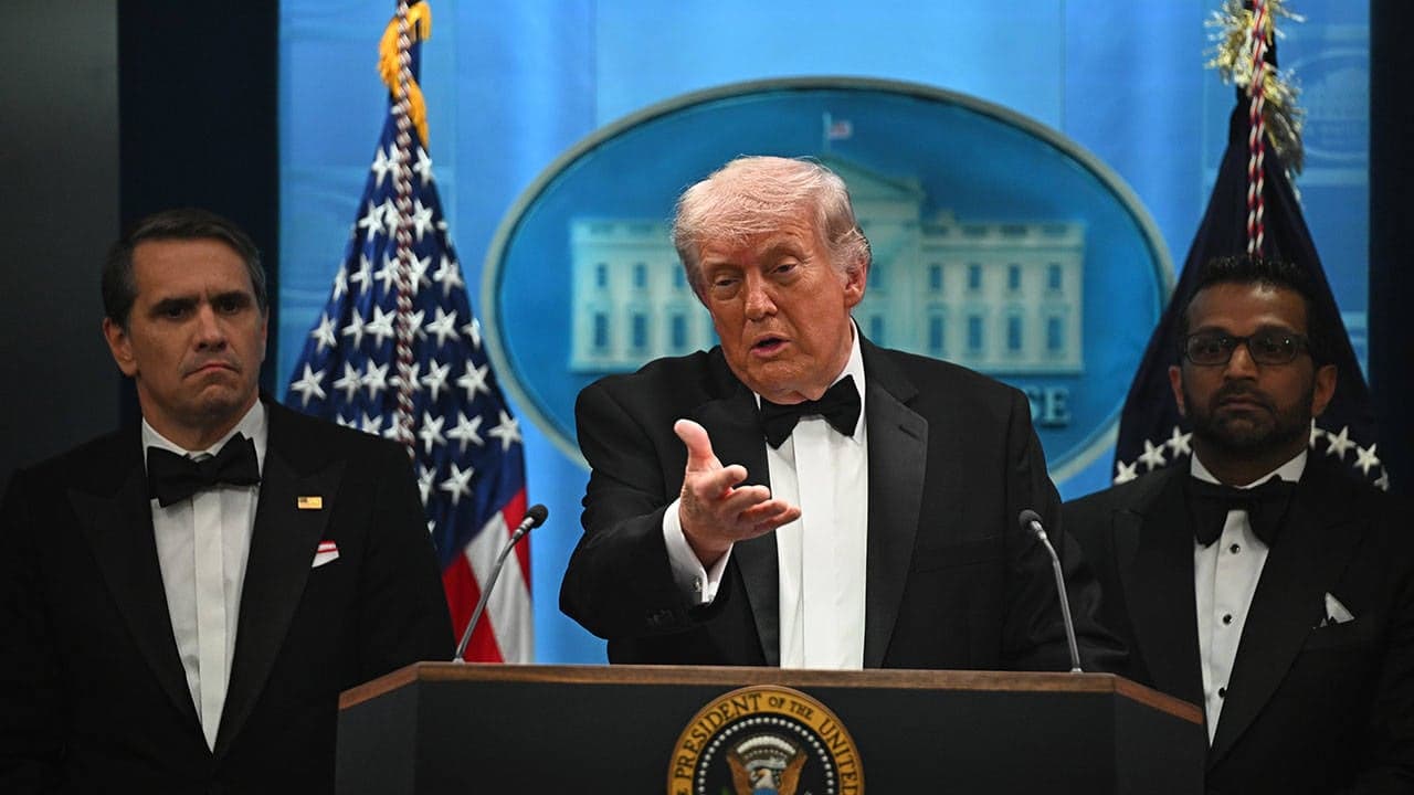 SON DAKİKA: Trump'ın Katıldığı Yemeğe Silahlı Saldırı Şoku! Saldırgan Yakalandı