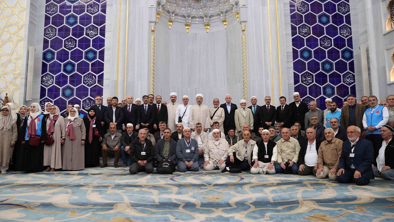 Diyanet Personelinin Skandal Hac Sayısı Ortaya Çıktı: Bazıları 25 KEZ!